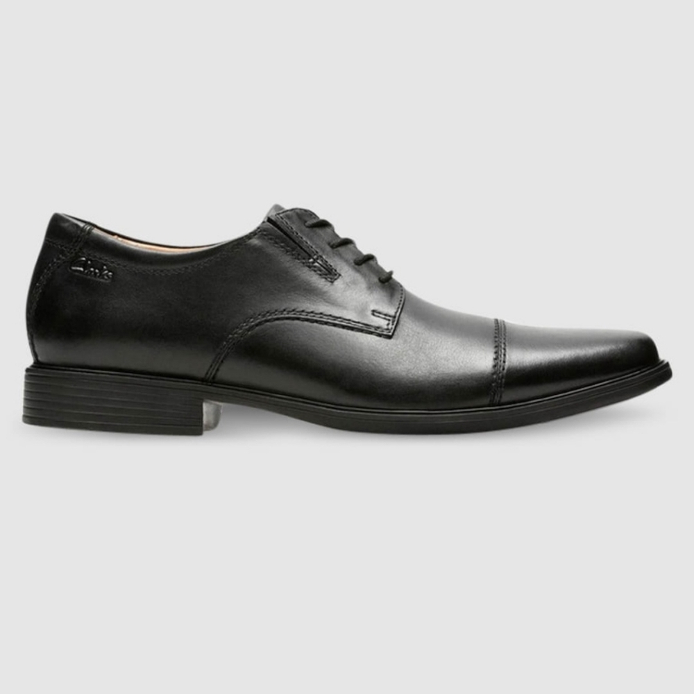 CLARKS TILDEN CAP OXFORD Size 10.5 NWOB
